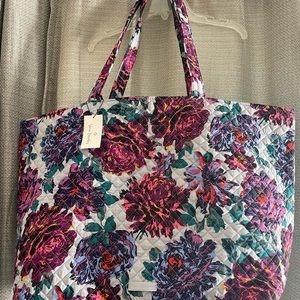 Vera Bradley Grand Tote Set